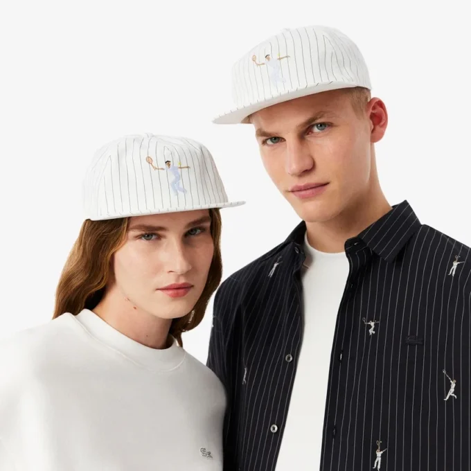 Casquette en sergé de coton brodé à rayures Casquette en sergé de coton brodé à rayures
