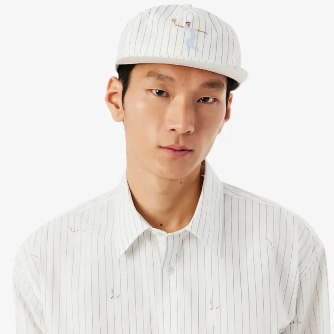 Chemise en coton brodée à la coupe décontractée Chemise en coton brodée à la coupe décontractée