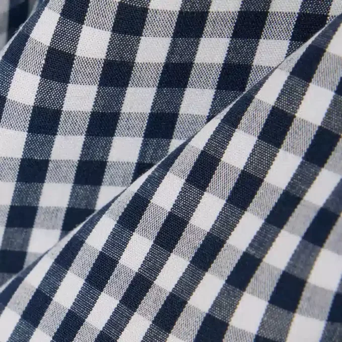 Chemise en popeline à carreaux, coupe classique Chemise en popeline à carreaux, coupe classique