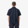Chemise en sergé imprimé à la coupe décontractée Chemise en sergé imprimé à la coupe décontractée