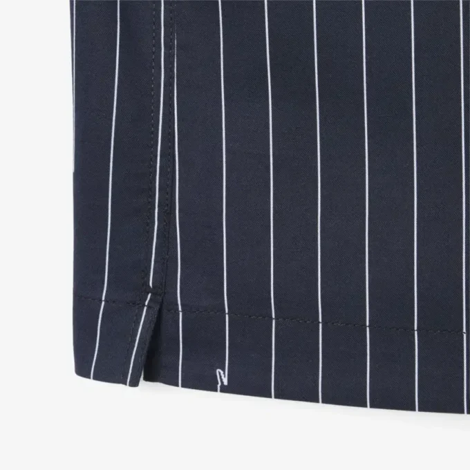 Chemise en sergé imprimé à la coupe décontractée Chemise en sergé imprimé à la coupe décontractée