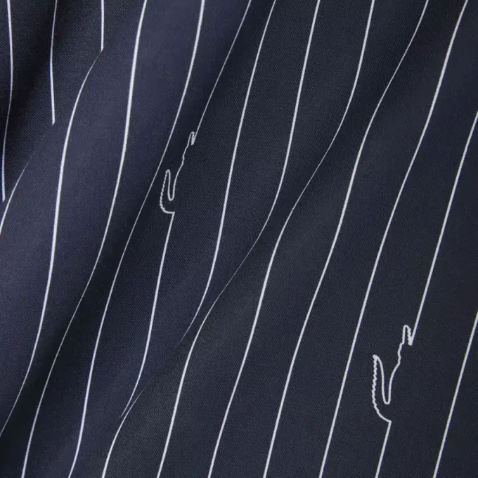 Chemise en sergé imprimé à la coupe décontractée Chemise en sergé imprimé à la coupe décontractée