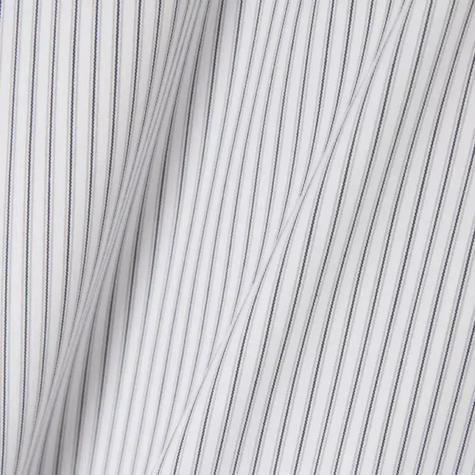 Chemise slim en popeline stretch rayée Chemise slim en popeline stretch rayée