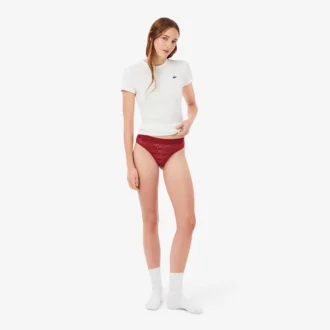 Culotte string en dentelle avec logo à la taille