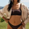 Culotte string en maille avec logo à la taille Culotte string en maille avec logo à la taille