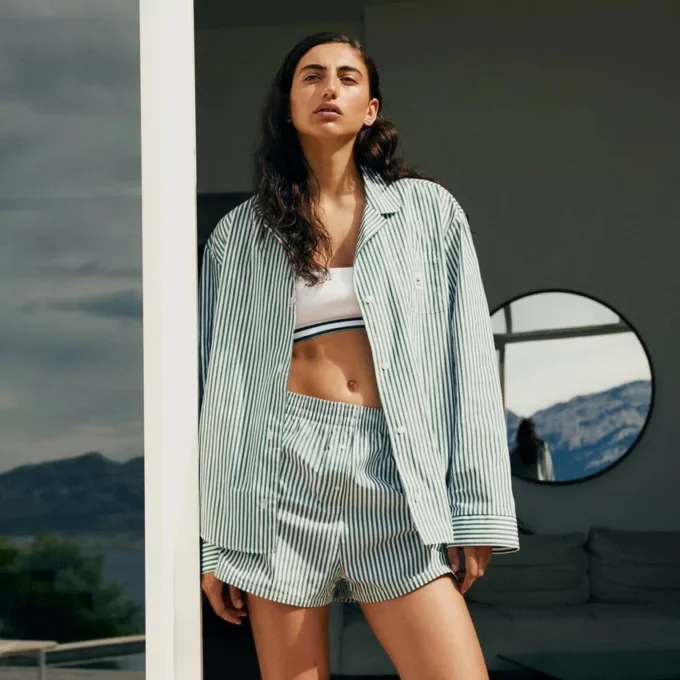 Ensemble de pyjama oversize en popeline rayée Ensemble de pyjama oversize en popeline rayée