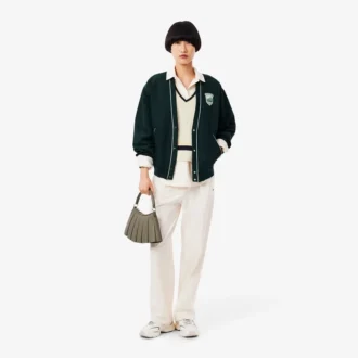 Gilet en laine à mailles torsadées pour femme