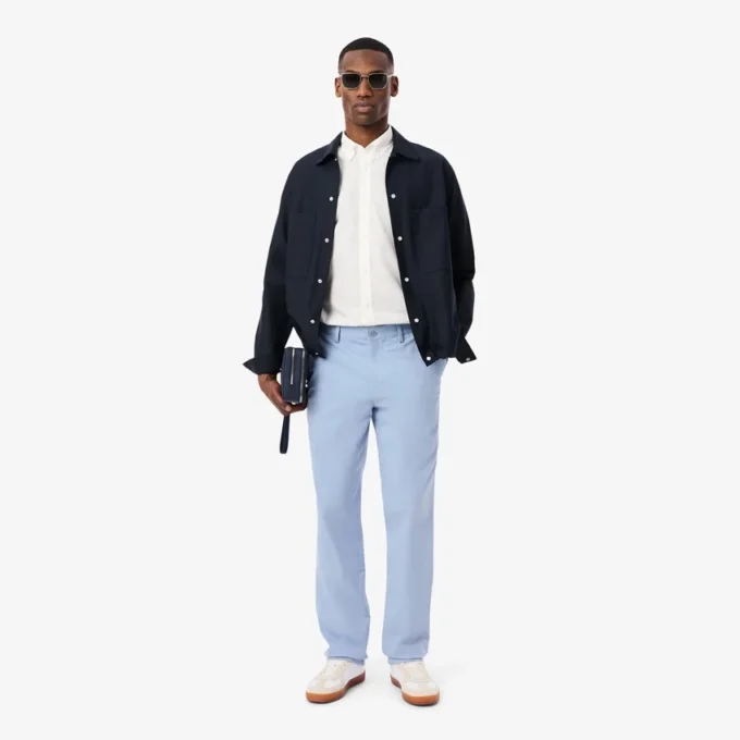 Pantalon chino en coton à coupe classique Pantalon chino en coton à coupe classique