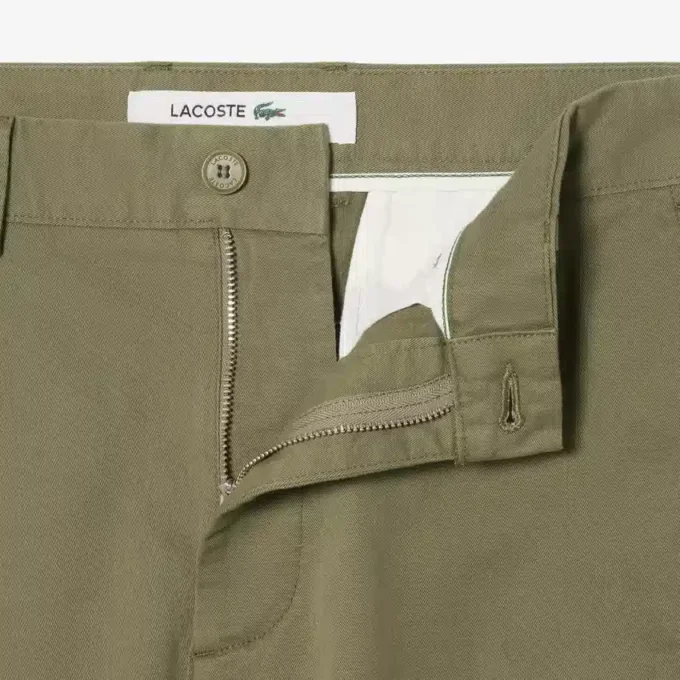 Pantalon chino en coton à coupe classique