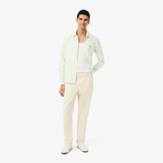 Pantalon chino en sergé de coton, coupe classique