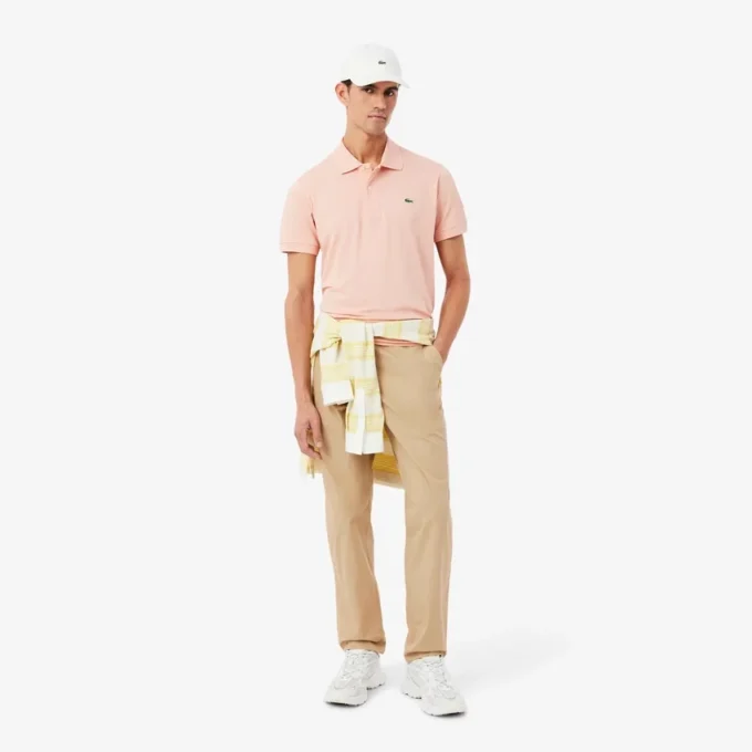 Pantalon chino en sergé de coton, coupe classique Pantalon chino en sergé de coton, coupe classique