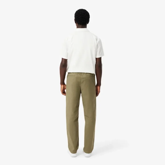 Pantalon chino en sergé de coton, coupe classique Pantalon chino en sergé de coton, coupe classique
