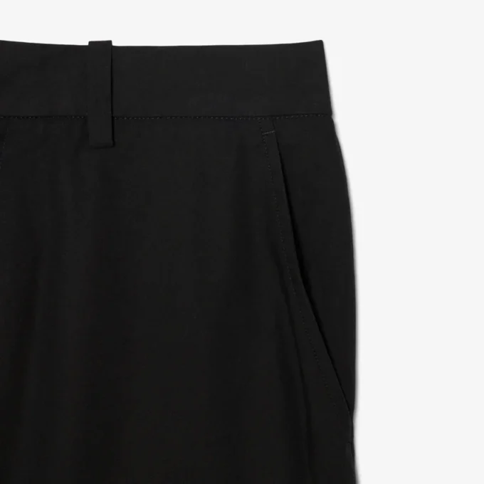 Pantalon chino en sergé de coton, coupe classique Pantalon chino en sergé de coton, coupe classique