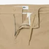 Pantalon chino en sergé de coton, coupe classique Pantalon chino en sergé de coton, coupe classique