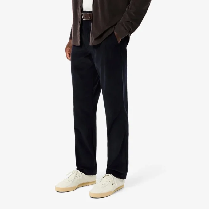 Pantalon chino en velours côtelé coupe classique pour homme Pantalon chino en velours côtelé coupe classique pour homme