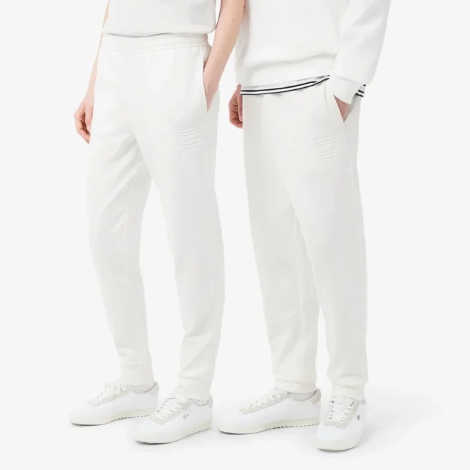 Pantalon de survêtement avec logo en relief Pantalon de survêtement avec logo en relief