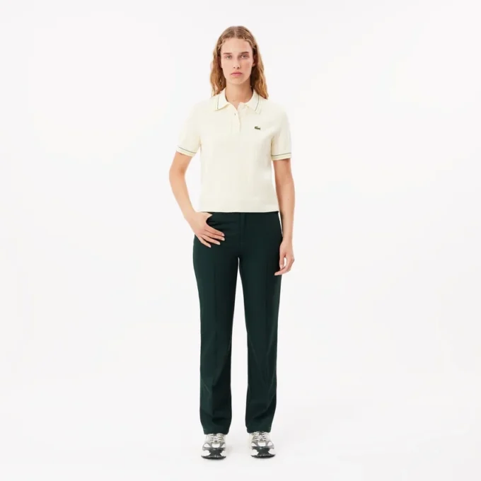 Pantalon droit pour femme avec surpiqûres Pantalon droit pour femme avec surpiqûres