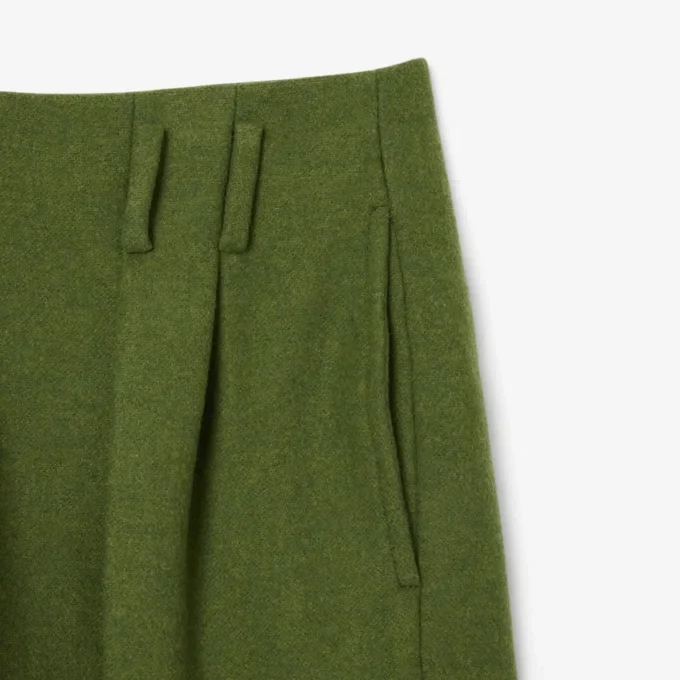 Pantalon droit sur mesure en laine flammée de la collection Runway Pantalon droit sur mesure en laine flammée de la collection Runway