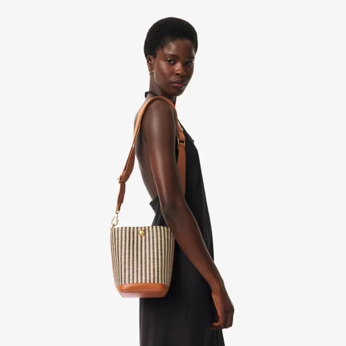 Petit sac seau en raphia