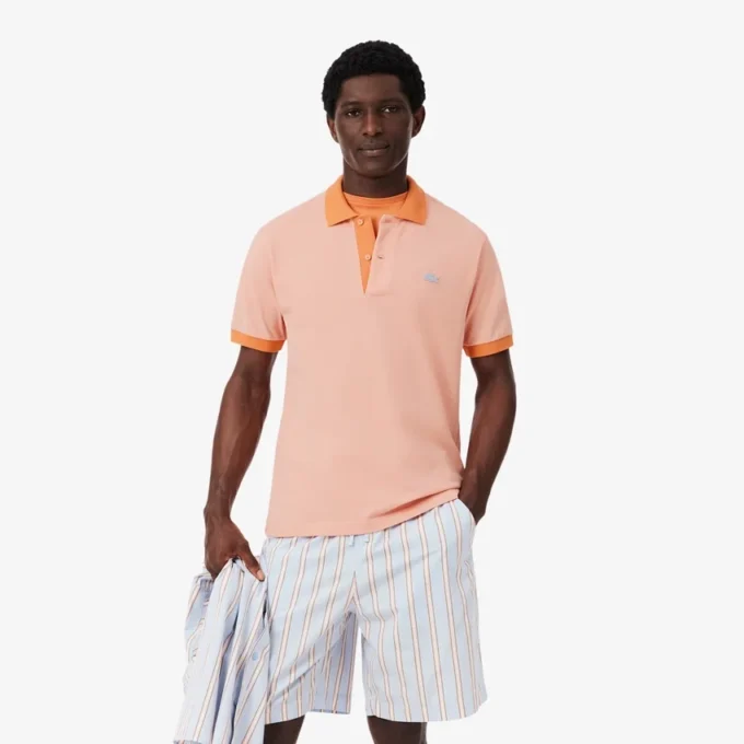 Polo à col contrasté et coupe classique Polo à col contrasté et coupe classique
