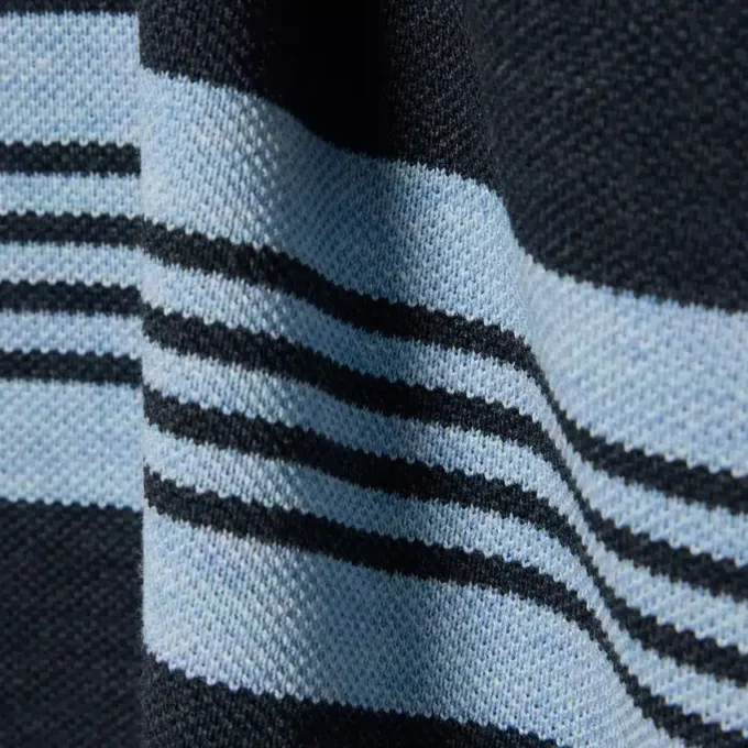Polo de rugby en piqué rayé à la coupe décontractée Polo de rugby en piqué rayé à la coupe décontractée
