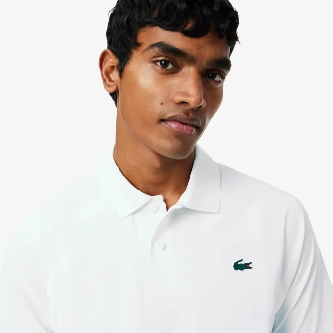 Polo Lacoste Tennis X Novak Djokovic sur le court Polo Lacoste Tennis X Novak Djokovic sur le court