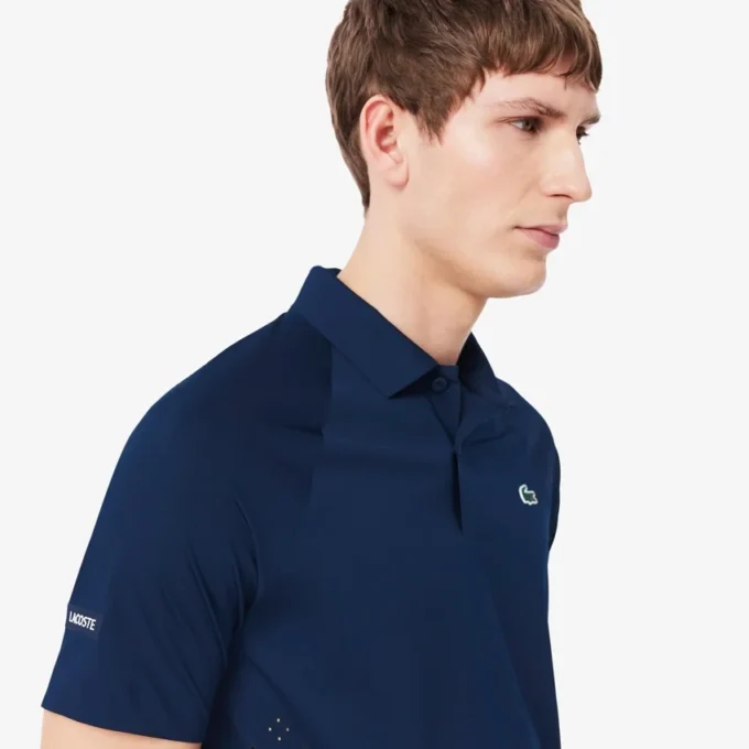 Polo Lacoste Tennis X Novak Djokovic sur le court Polo Lacoste Tennis X Novak Djokovic sur le court
