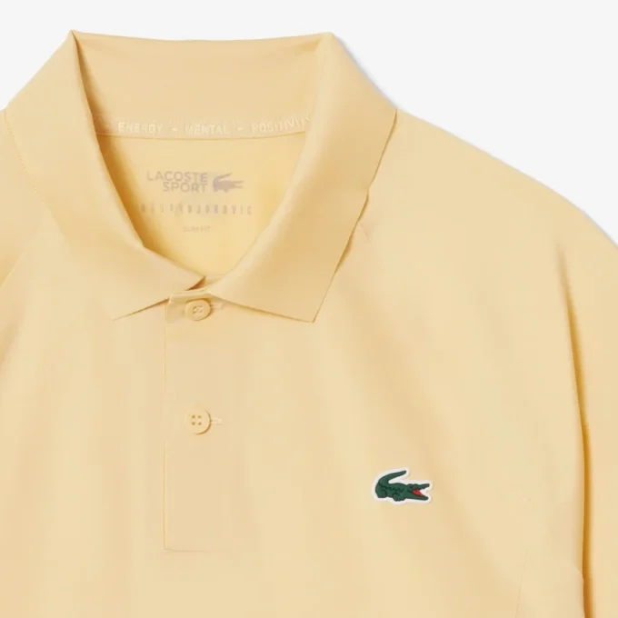 Polo Lacoste Tennis X Novak Djokovic sur le court Polo Lacoste Tennis X Novak Djokovic sur le court