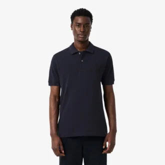 Polos Petit Piqué à la coupe classique avec détails brodés Polos Petit Piqué à la coupe classique avec détails brodés