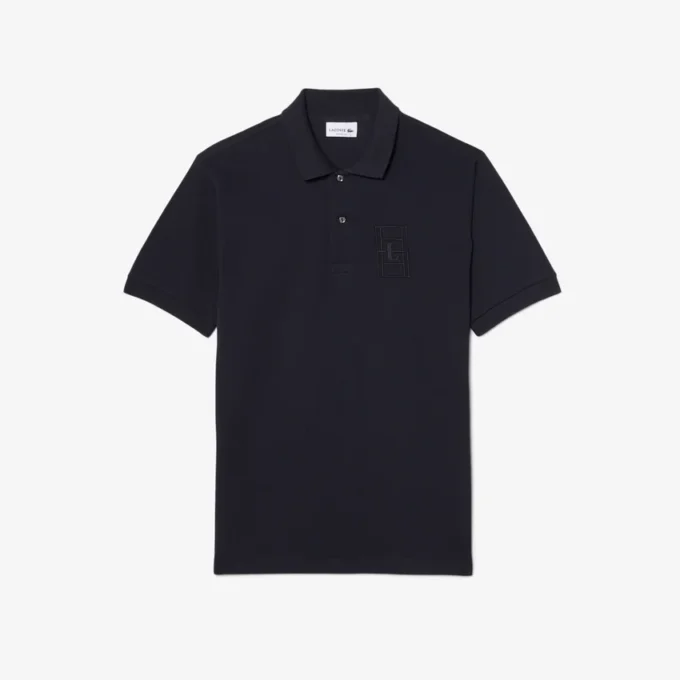 Polos Petit Piqué à la coupe classique avec détails brodés Polos Petit Piqué à la coupe classique avec détails brodés