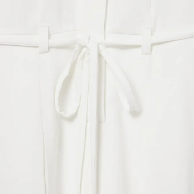 Robe polo plissée avec détails brodés Runway Robe polo plissée avec détails brodés Runway