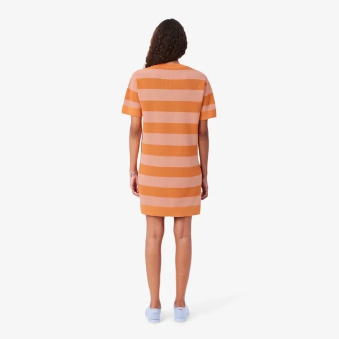 Robe t-shirt en maille rayée Robe t-shirt en maille rayée
