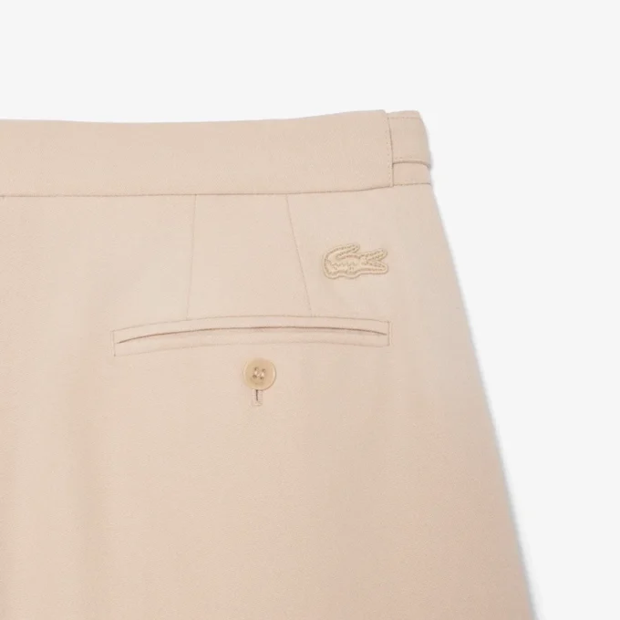 Short ajusté en laine pour homme, collection Runway Short ajusté en laine pour homme, collection Runway