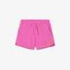 Short de bain pour homme orné d’un petit badge en forme de boxers Short de bain pour homme orné d’un petit badge en forme de boxers