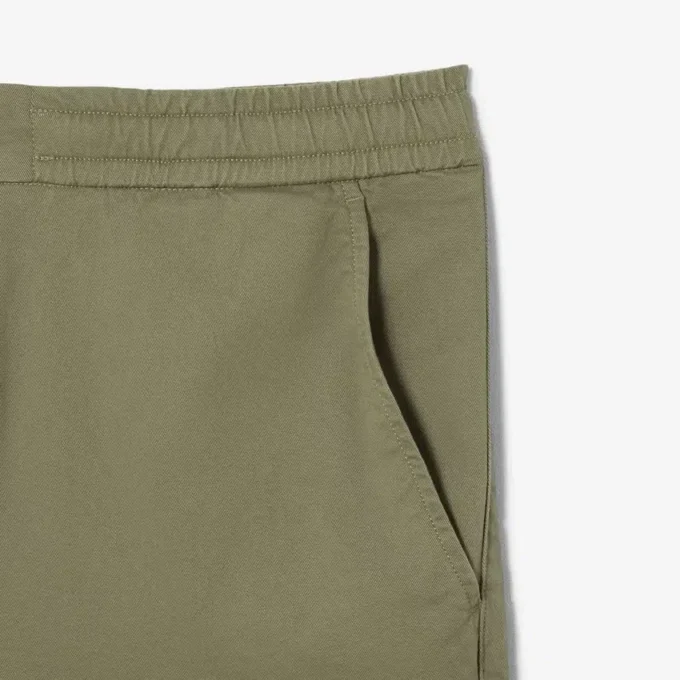 Short en coton stretch à coupe classique Short en coton stretch à coupe classique