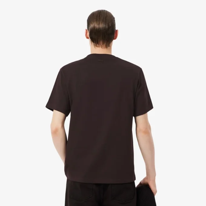 T-shirt coupe classique avec badge imposant
