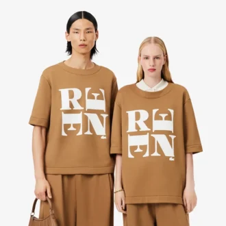 T-shirt graphique en satin Runway
