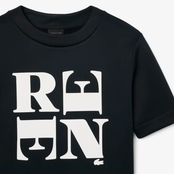 T-shirt graphique en satin Runway