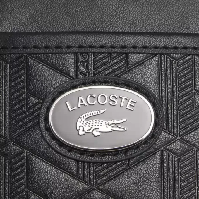 Étiquette en cuir monogrammée Étiquette en cuir monogrammée